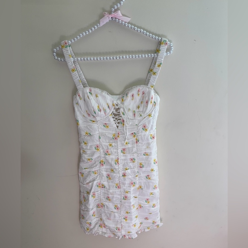 NWT for love and lemons white floral mini dress Size : XS